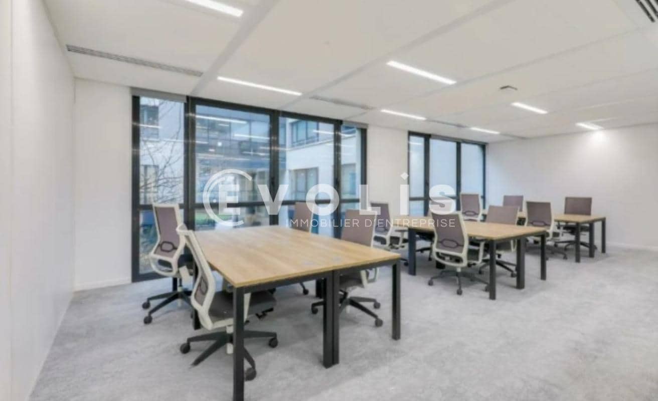 Office in Maisons-Alfort to rent Building Photo- Image 1 of 5
