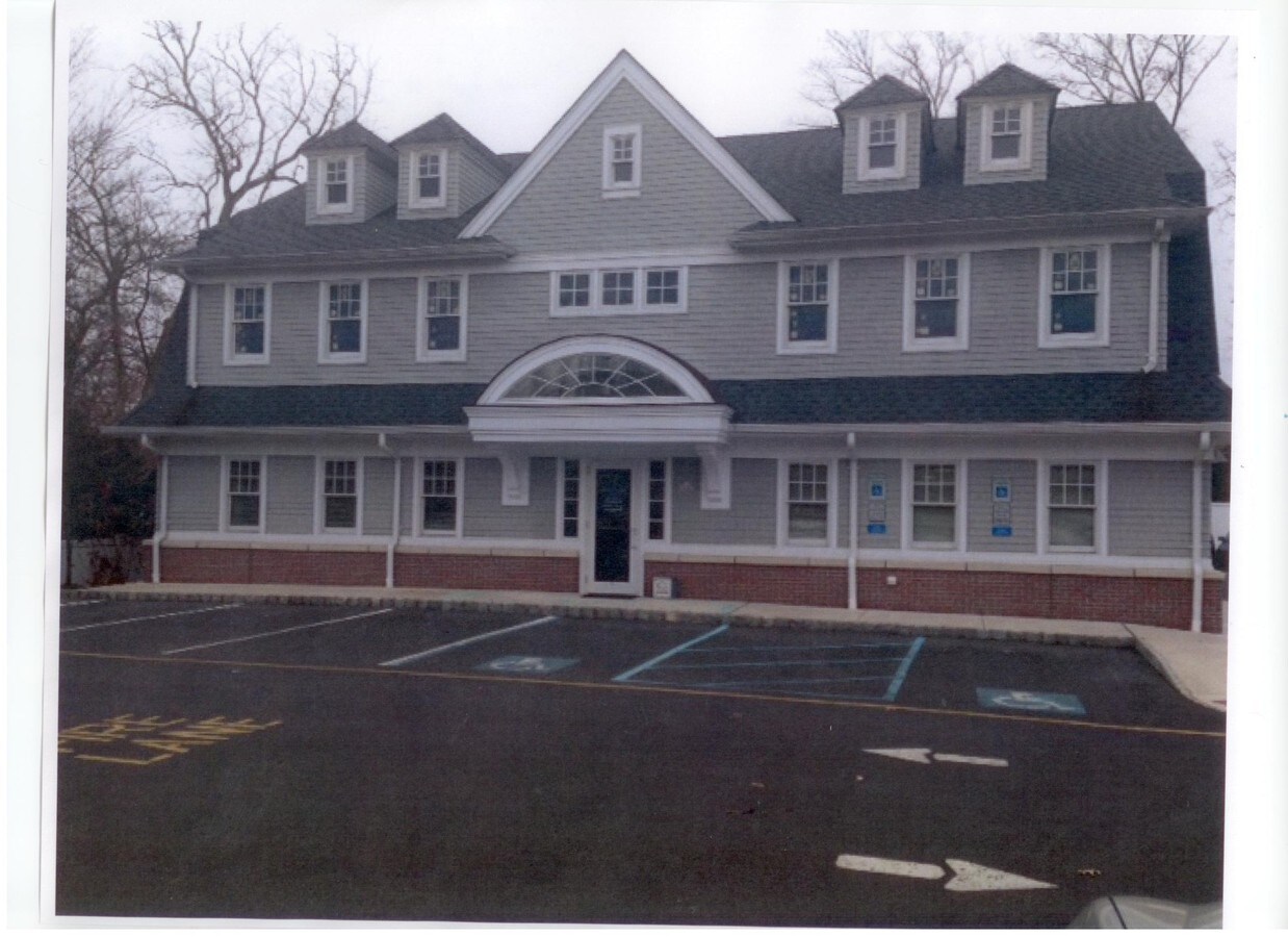 9 Grand Ave, Toms River, NJ 08753 UK