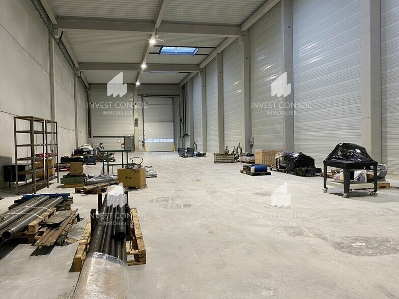 17 Avenue Roland Moreno, Frépillon to rent - Building Photo - Image 3 of 10