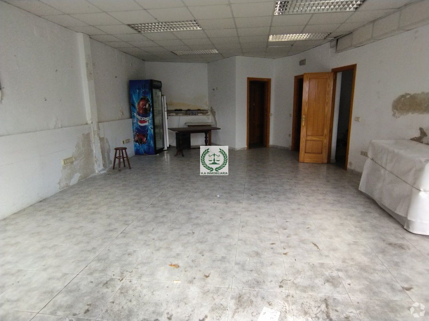 Retail in Pedrezuela, Madrid to rent Interior Photo- Image 1 of 6