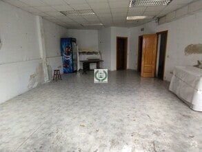 Retail in Pedrezuela, Madrid to rent Interior Photo- Image 1 of 6