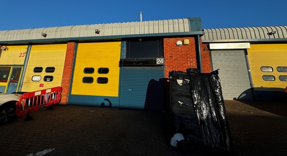 Clifford Rd, London for sale - Building Photo - Image 3 of 3