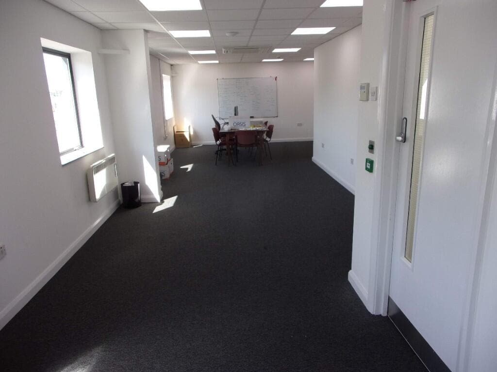 Oliver Close, Grays to rent Interior Photo- Image 1 of 1