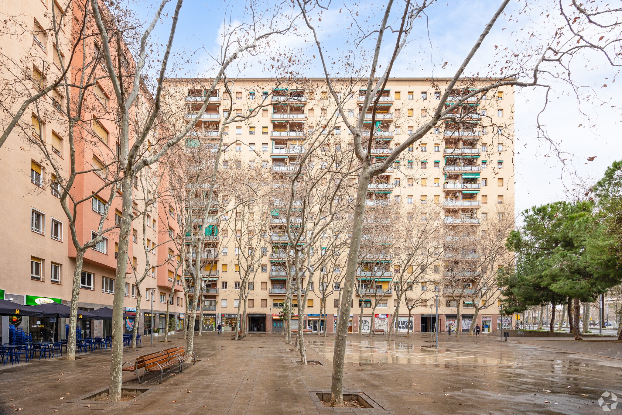 Build-to-Rent in Barcelona, Barcelona for sale Building Photo- Image 1 of 38