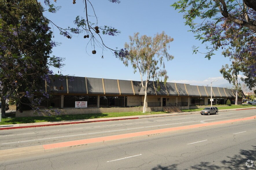 200 W Redlands Blvd, Redlands, CA for rent - Building Photo - Image 3 of 6