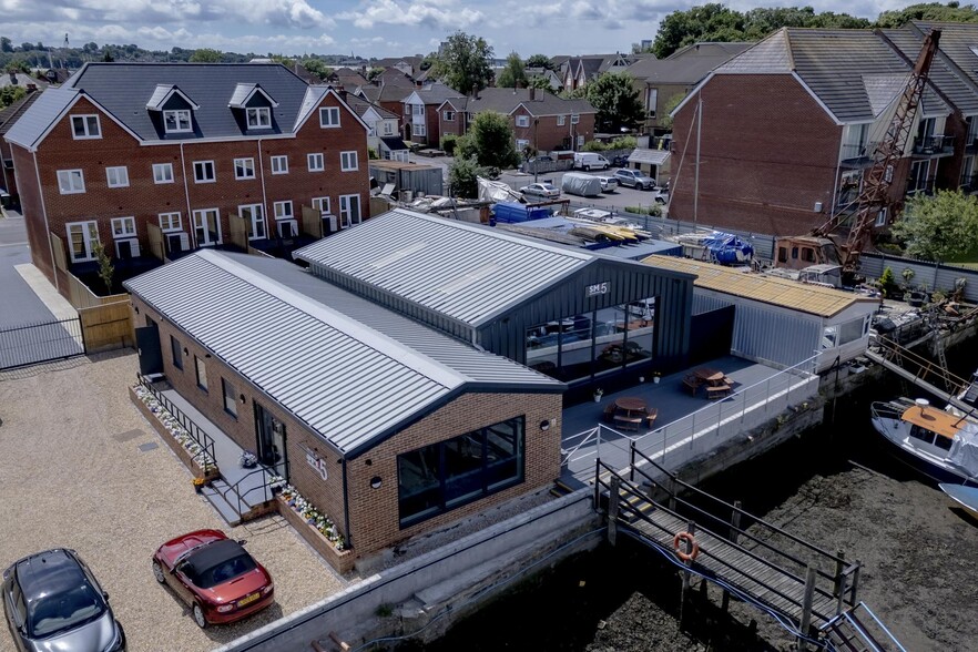 29-33 Vespasian Rd, Southampton to rent - Building Photo - Image 3 of 3