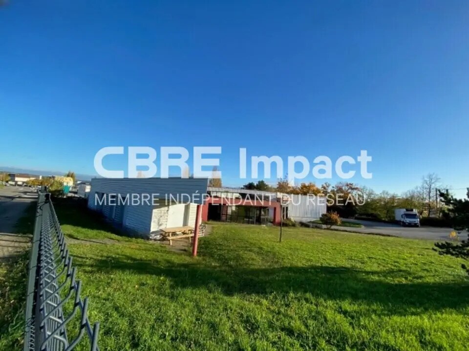 Light Industrial in Saint-Apollinaire to rent Building Photo- Image 1 of 12