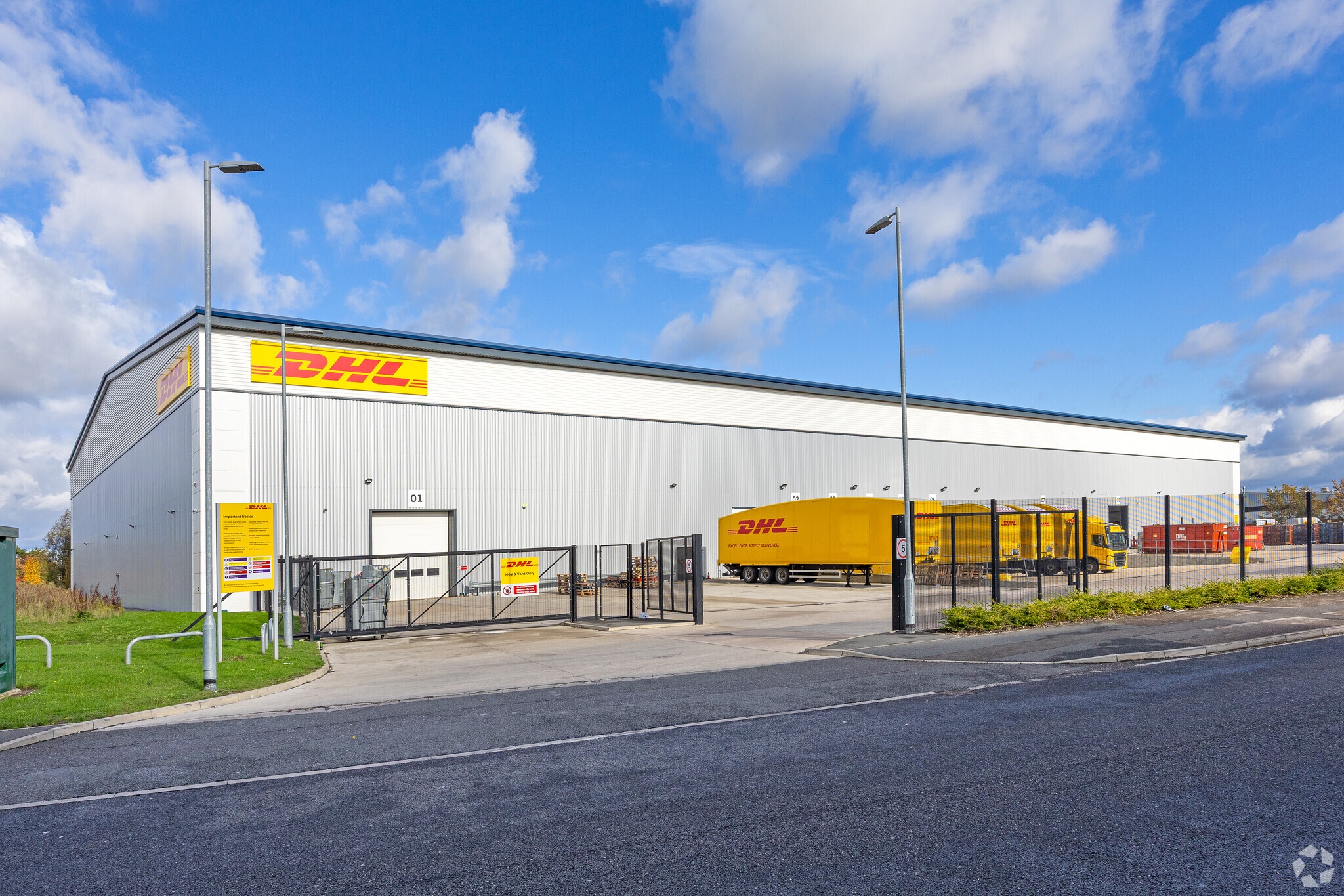 4 Todwick Rd, Dinnington for sale Primary Photo- Image 1 of 1