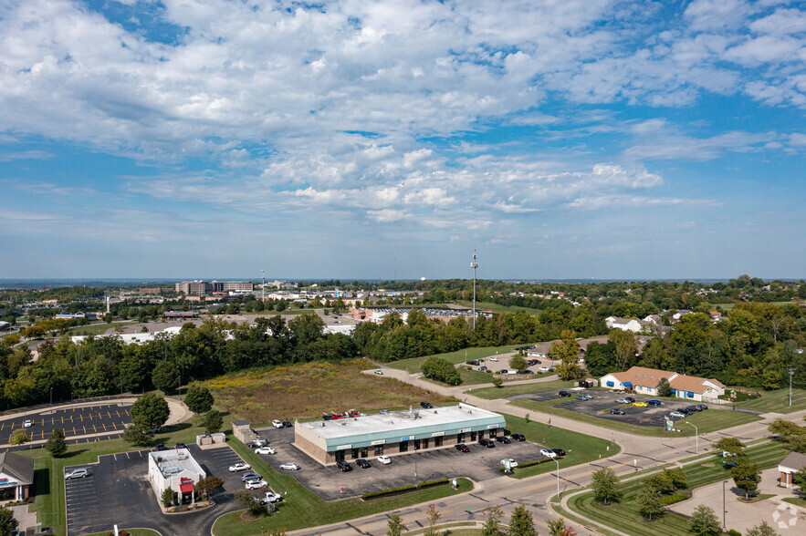 1104-1124 Kemper Meadow Dr, Forest Park, OH for rent - Aerial - Image 3 of 4