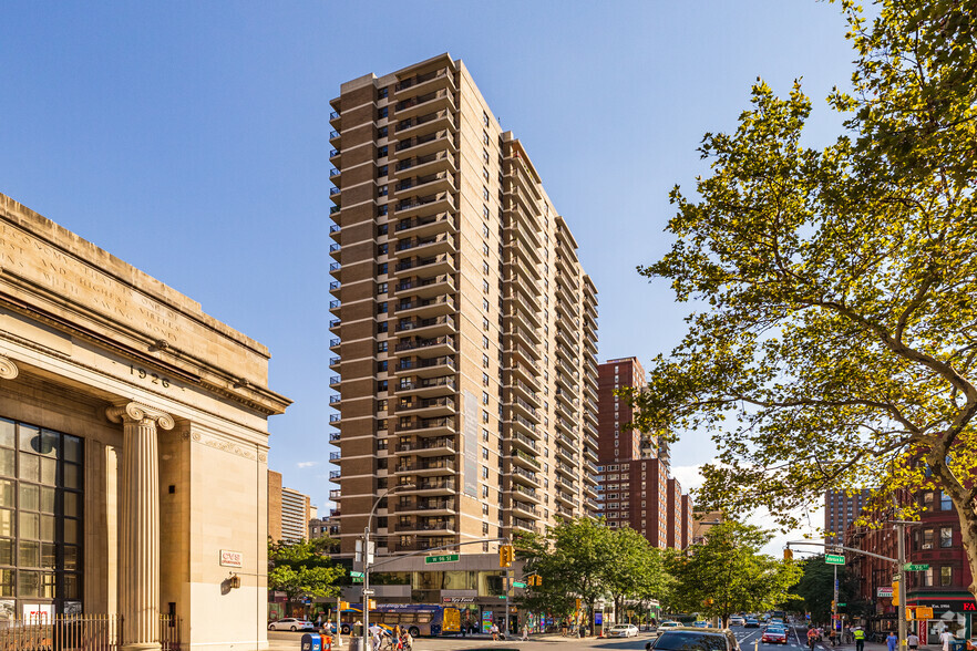 721-739 Amsterdam Ave, New York, NY for sale - Primary Photo - Image 1 of 1