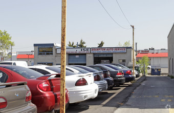 84 Kennedy Rd S, Brampton, ON for sale Primary Photo- Image 1 of 1