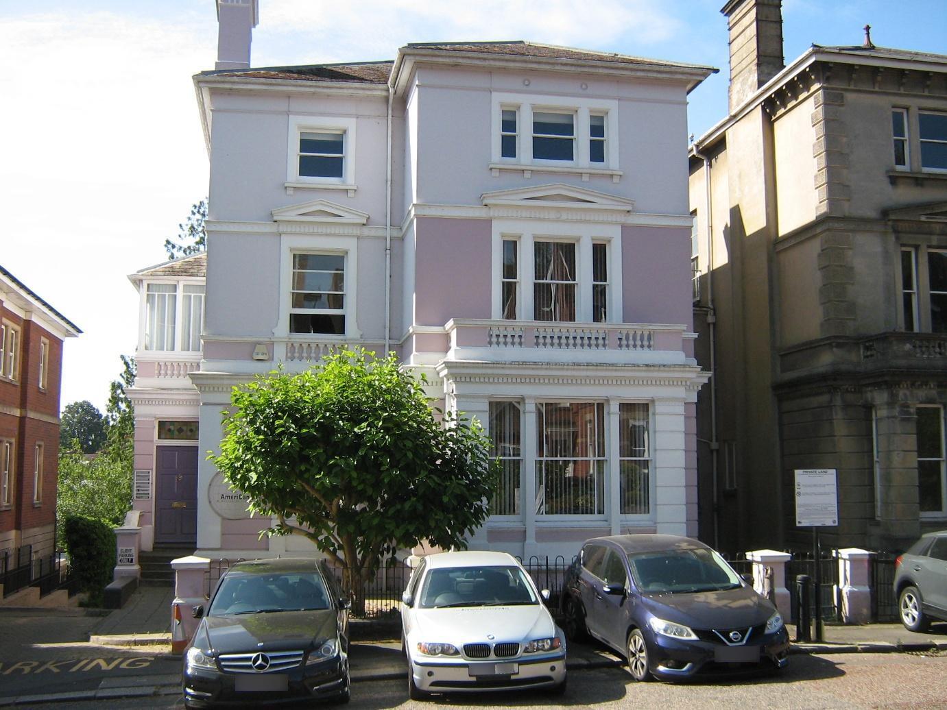 1 Lonsdale Gdns, Tunbridge Wells to rent Building Photo- Image 1 of 2