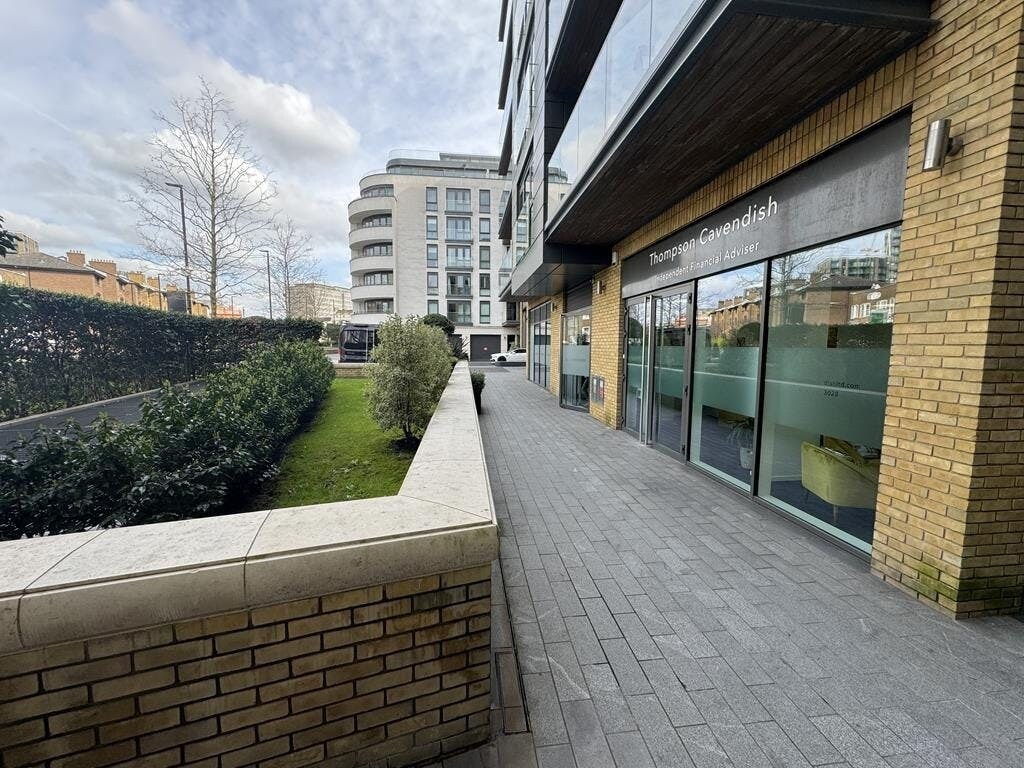 Kew Bridge Rd, Brentford for sale Building Photo- Image 1 of 22