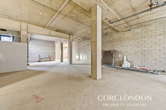 Warple Way, London to rent Interior Photo- Image 2 of 12