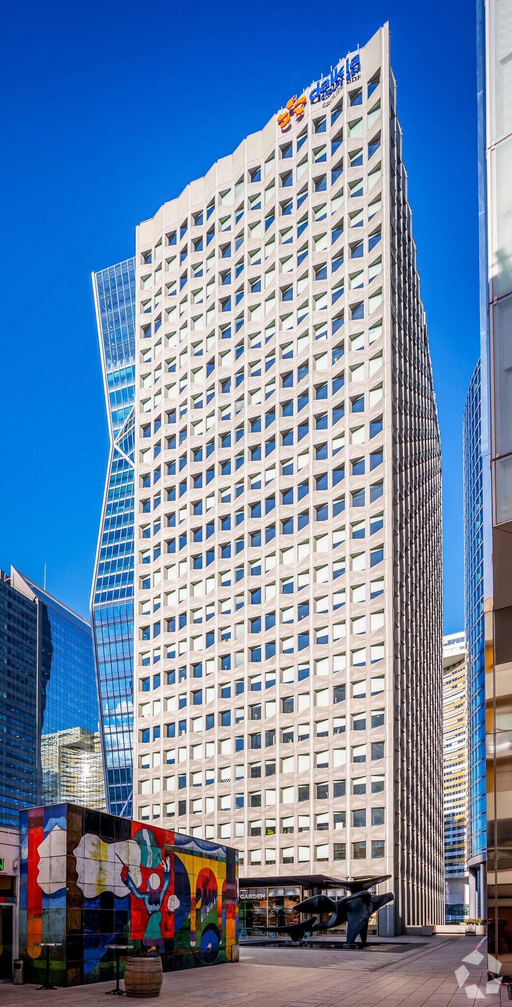 33 Place Des Corolles, Courbevoie to rent Building Photo- Image 1 of 17