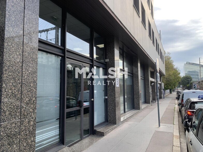 Office in Lyon to rent - Building Photo - Image 2 of 14