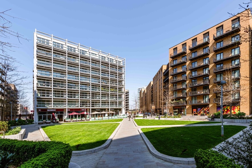 North Woolwich Rd, London for sale - Building Photo - Image 1 of 1