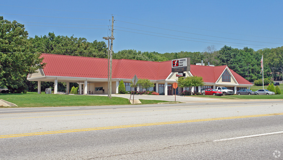 5106 S Thompson St, Springdale, AR for sale - Primary Photo - Image 1 of 1