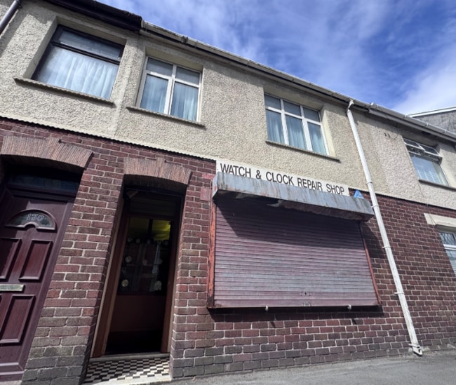 More details for 128 Station Rd, Llanelli - Retail for Sale
