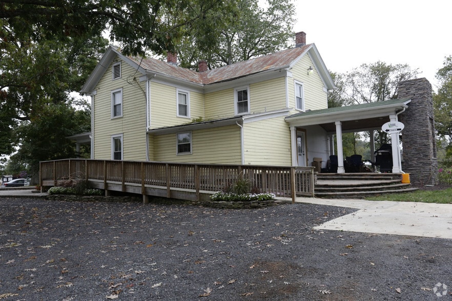 24013 Lenah Farm Ln, Aldie, VA to rent - Building Photo - Image 3 of 3