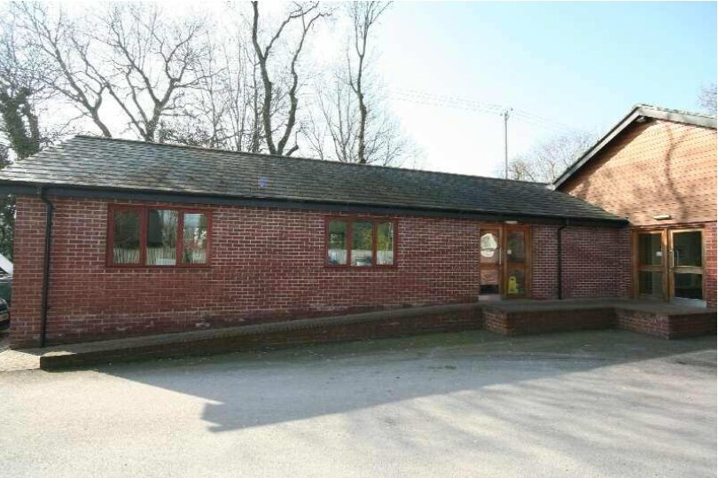 Winsor Rd, Winsor to rent Primary Photo- Image 1 of 16