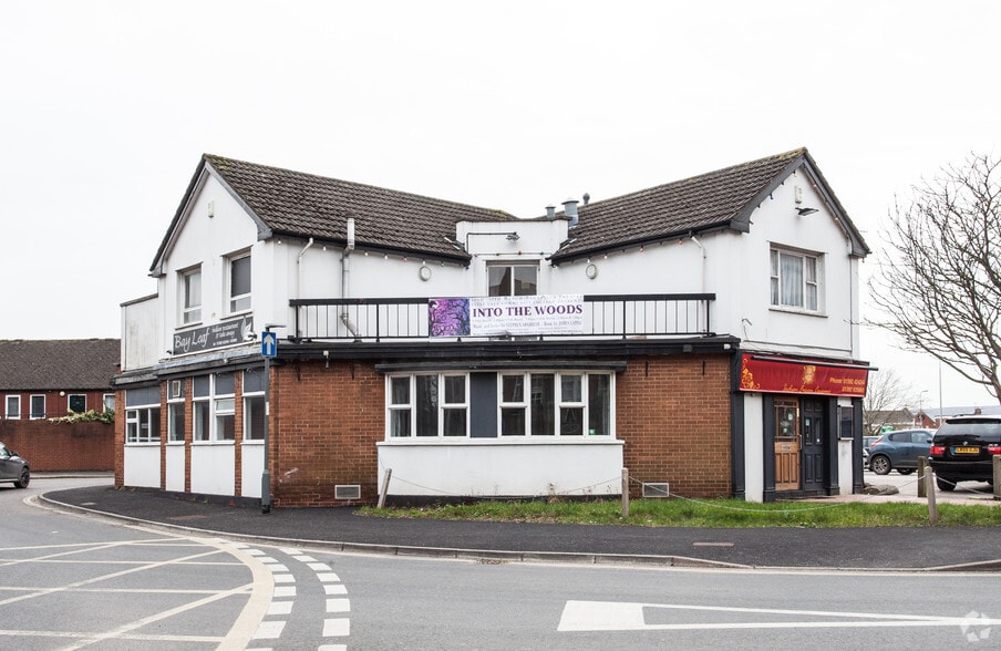 15 Magdalen St, Exeter to rent - Building Photo - Image 2 of 2