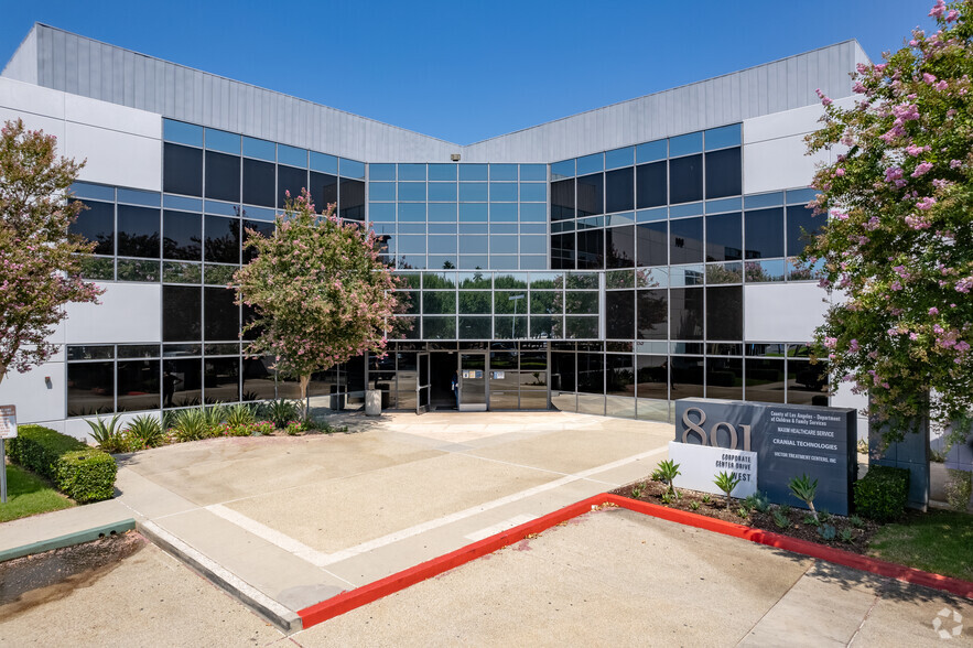 801 Corporate Center Dr, Pomona, CA for rent - Building Photo - Image 2 of 8