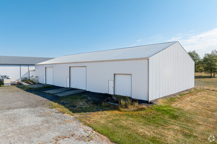 5075 W SR 38 State Road 38, New Castle, IN for rent - Building Photo - Image 1 of 18