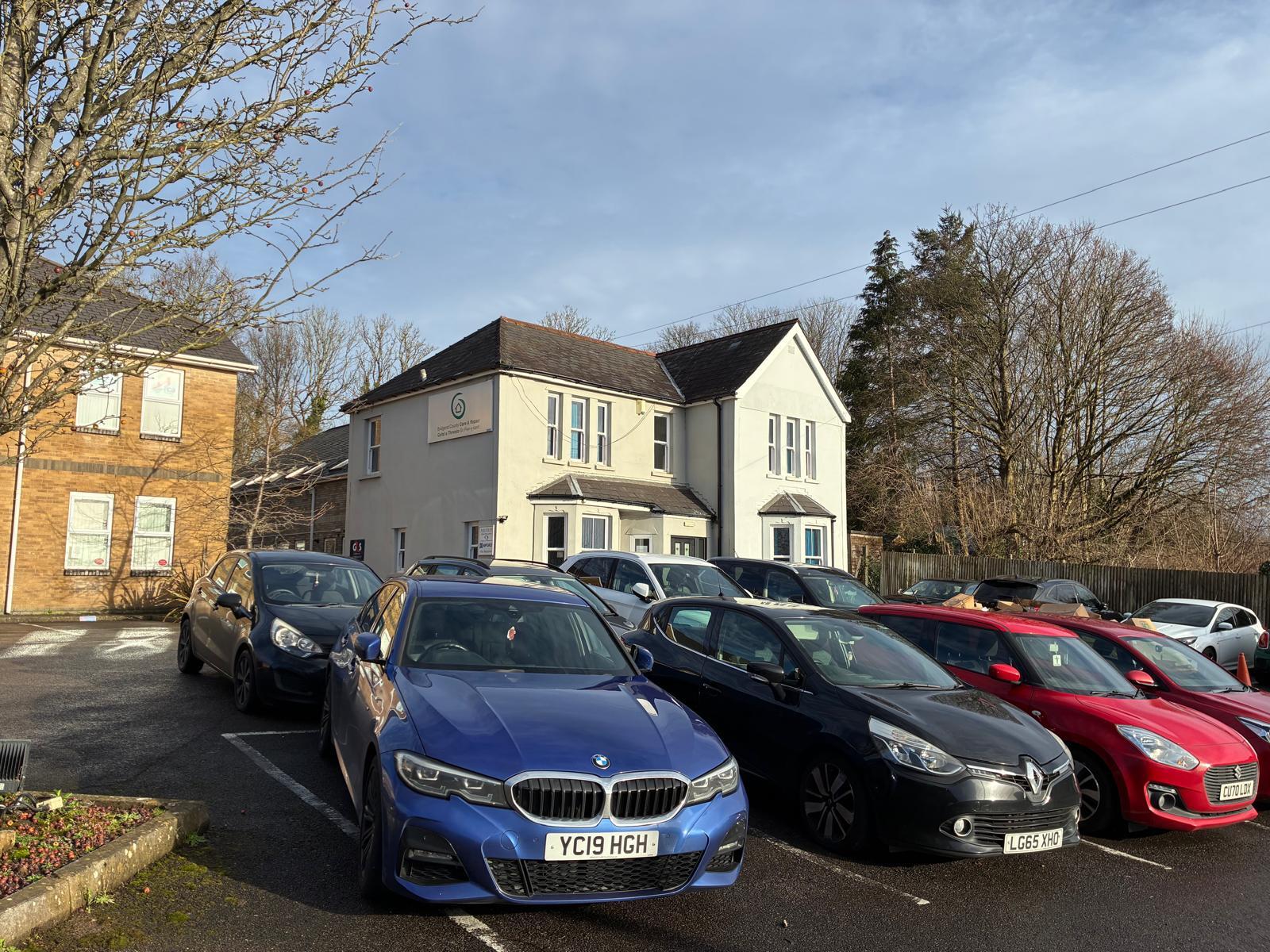 Cowbridge Rd, Bridgend to rent Primary Photo- Image 1 of 5