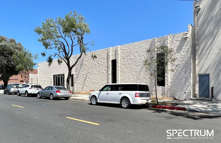 3401 W Pacific Ave, Burbank, CA for sale - Building Photo - Image 1 of 1