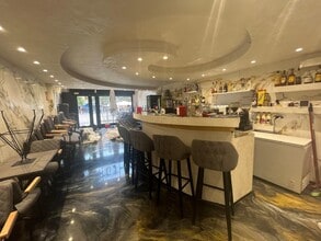 Retail in Igualada, Barcelona to rent Interior Photo- Image 1 of 5