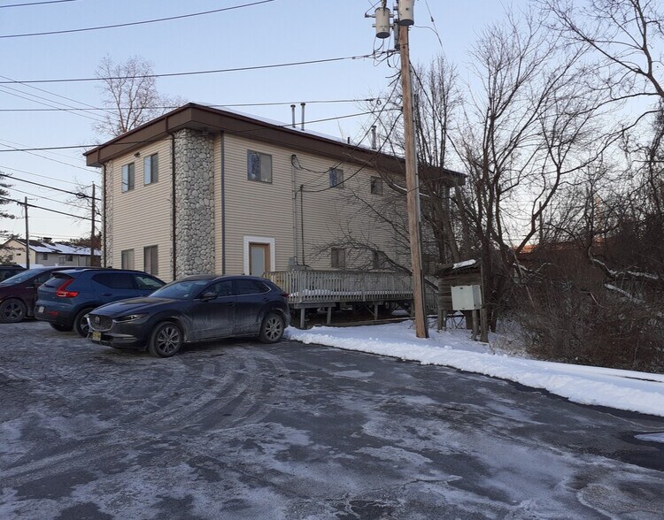 11 West Ave, Chester, NY to rent - Building Photo - Image 3 of 5