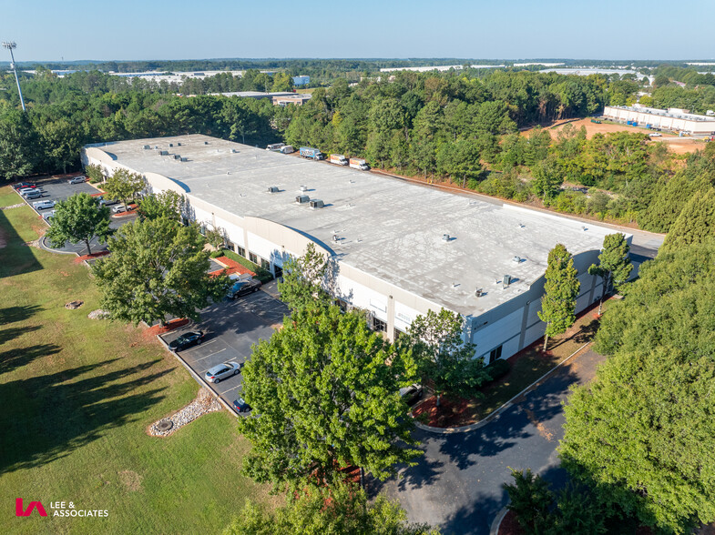 40-68 Liberty Industrial Pky, Mcdonough, GA for rent - Building Photo - Image 1 of 12