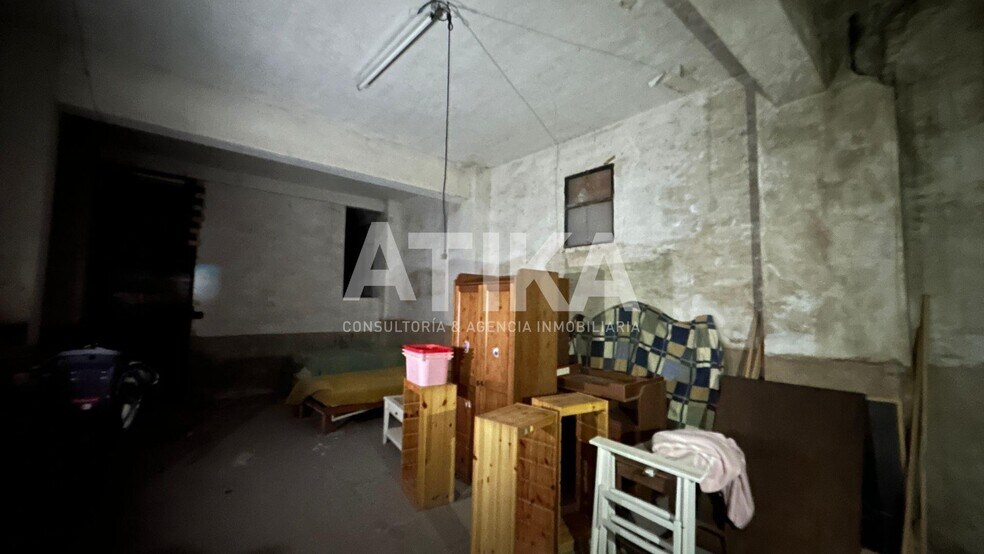 Retail in Ontinyent, Valencia for sale - Interior Photo - Image 3 of 3