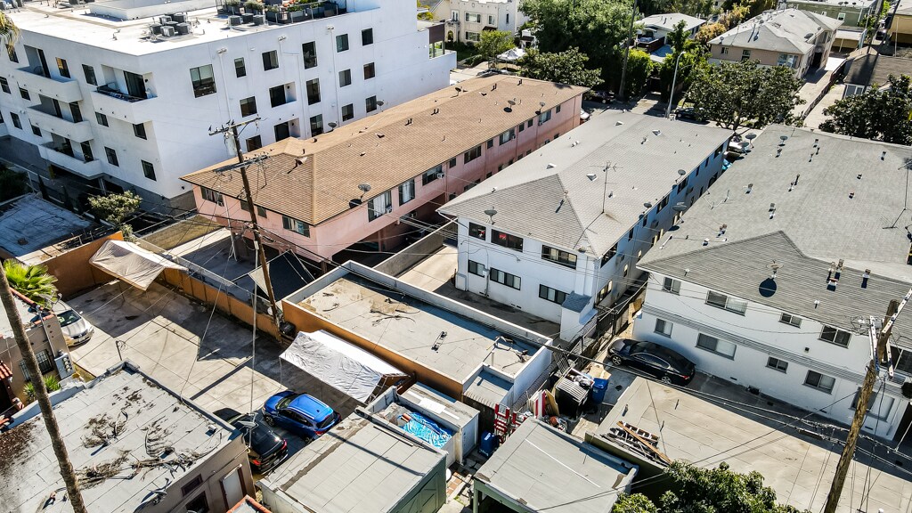 5747 La Mirada Ave, Los Angeles, CA for sale Primary Photo- Image 1 of 1