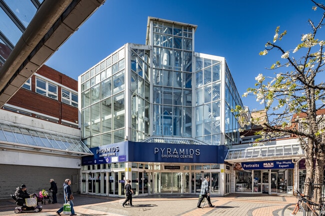 More details for 28 Borough Rd, Birkenhead - Retail to Rent