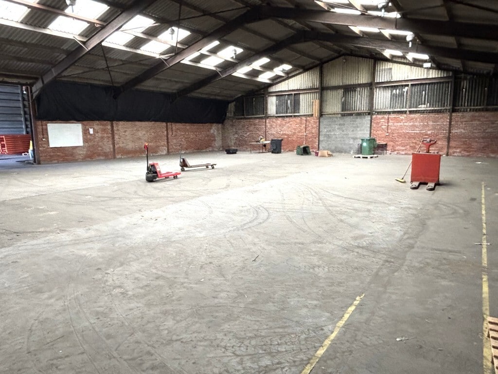 North Cliff Yard, Lincoln to rent Interior Photo- Image 1 of 4