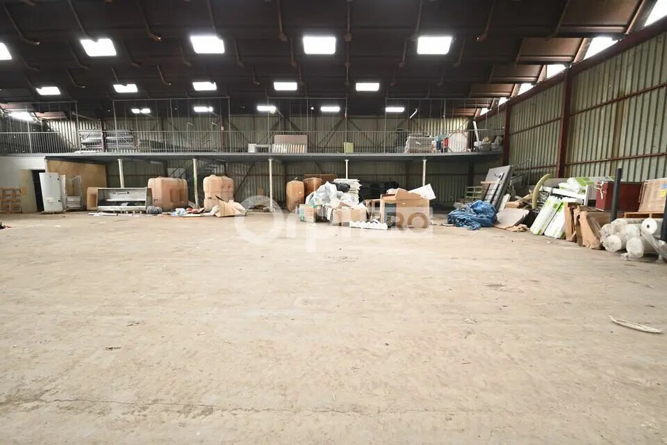 Industrial in Le Creusot for sale Primary Photo- Image 1 of 14