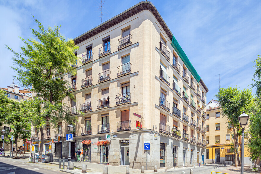 Calle De Embajadores, 31, Madrid, Madrid for sale - Building Photo - Image 2 of 5