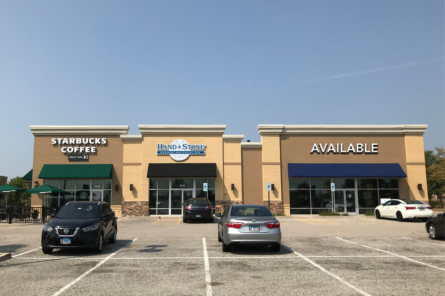 2500-2530 N Sutton Rd, Hoffman Estates, IL for rent - Building Photo - Image 1 of 2