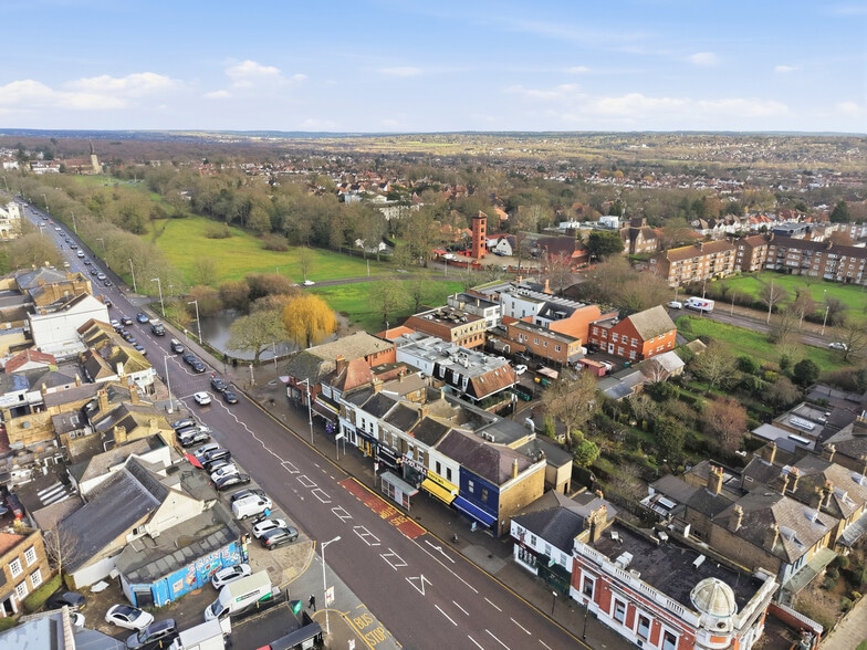 372 High Rd, Woodford Green for sale - Aerial - Image 3 of 13