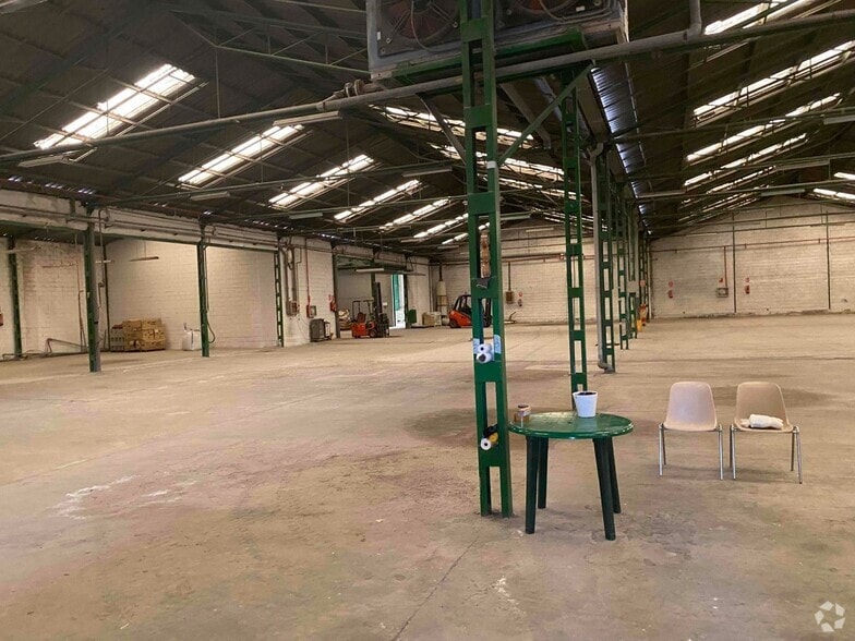 Industrial in Azuqueca de Henares, Guadalajara to rent - Building Photo - Image 3 of 15