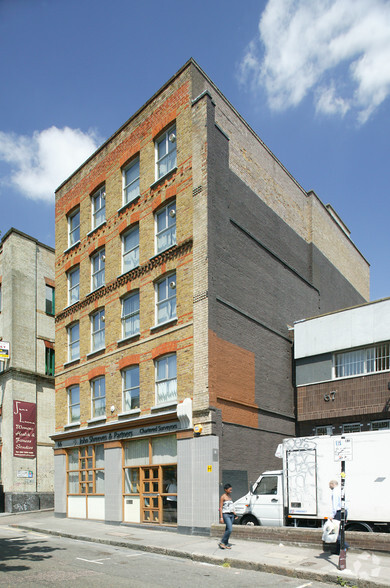 66 Turnmill St, London for rent - Building Photo - Image 1 of 3