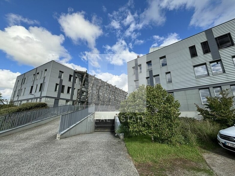 22 Avenue Lionel Terray, Jonage for sale - Building Photo - Image 1 of 10