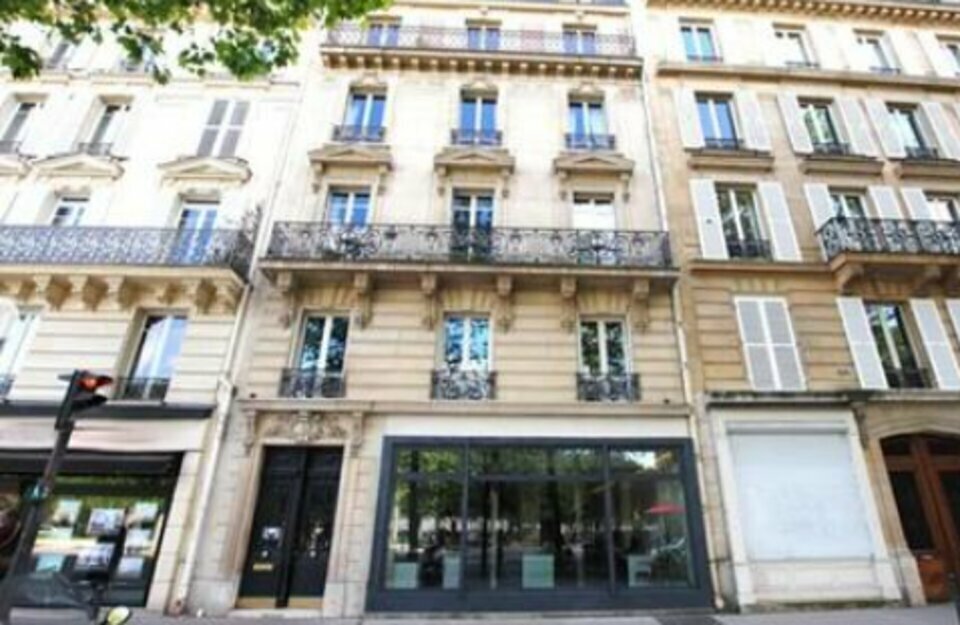 Office in Paris for sale Building Photo- Image 1 of 10