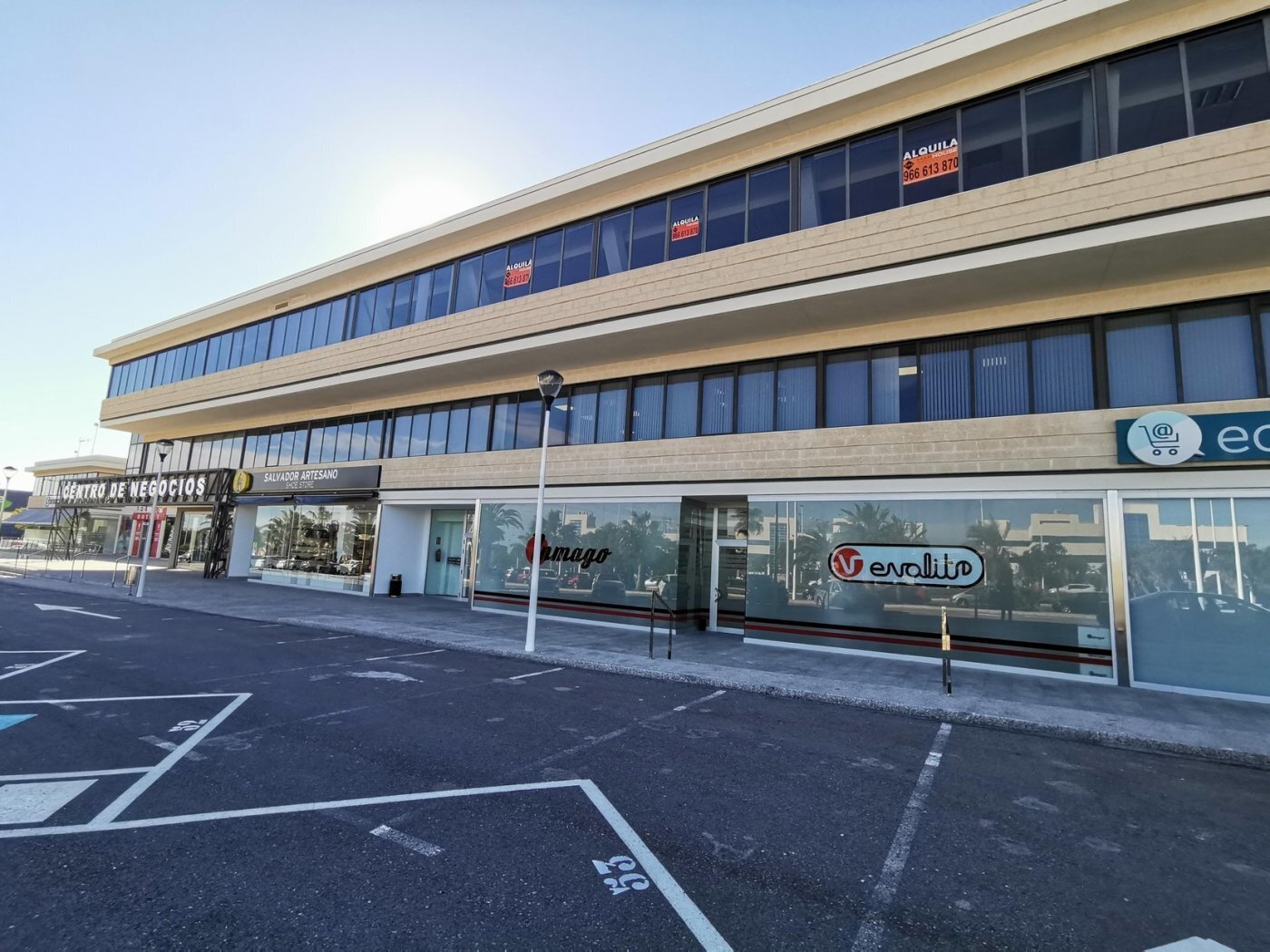 Office in Elche, Alicante to rent Building Photo- Image 1 of 2