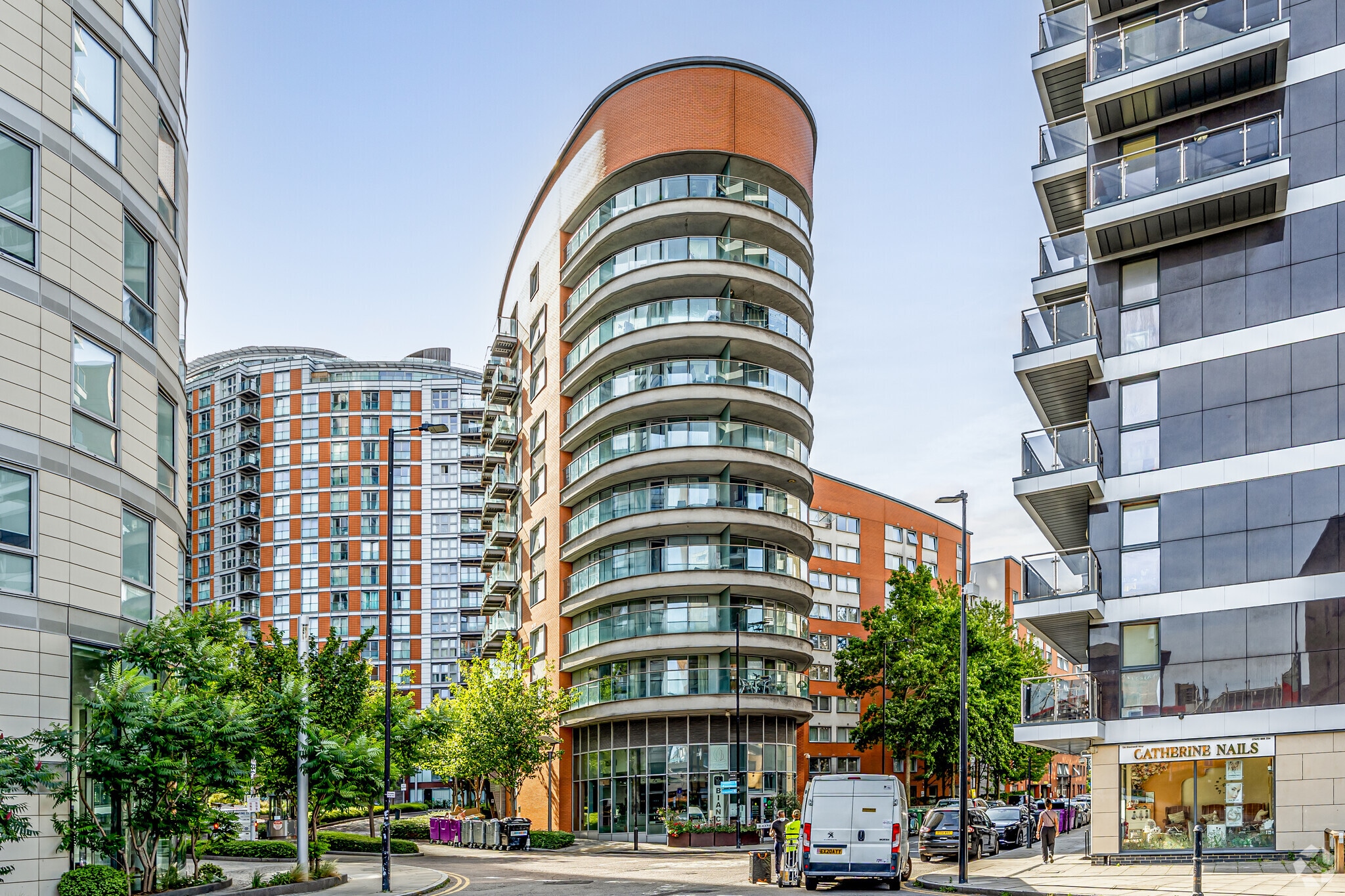 2 Biscayne Av, London to rent Primary Photo- Image 1 of 3