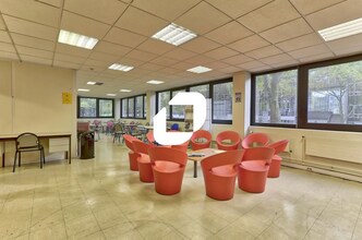 Office in Évry-Courcouronnes to rent Interior Photo- Image 2 of 8