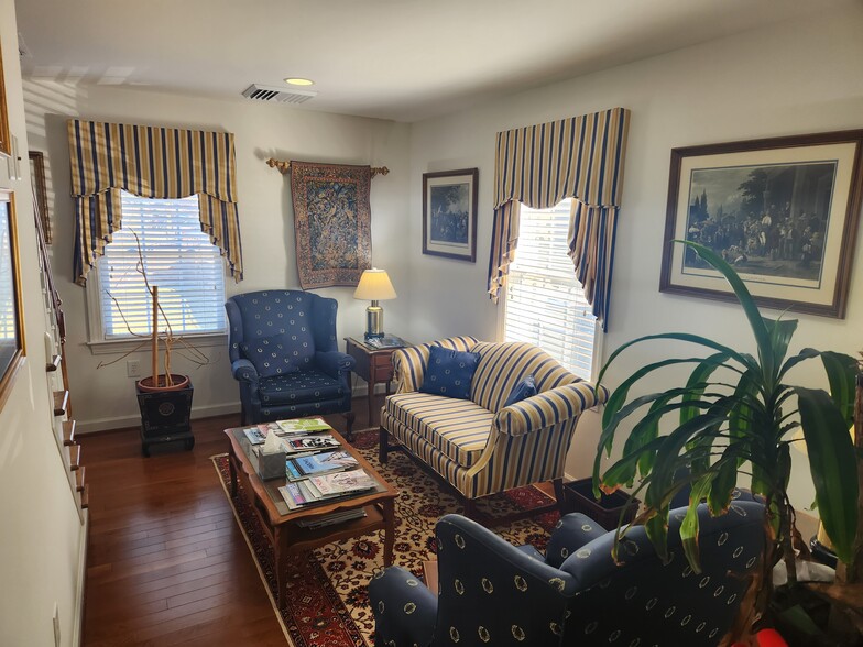 115 Duplin St, Kenansville, NC for sale - Lobby - Image 3 of 13