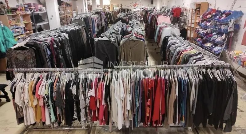 Retail in Aubervilliers for sale Interior Photo- Image 1 of 5